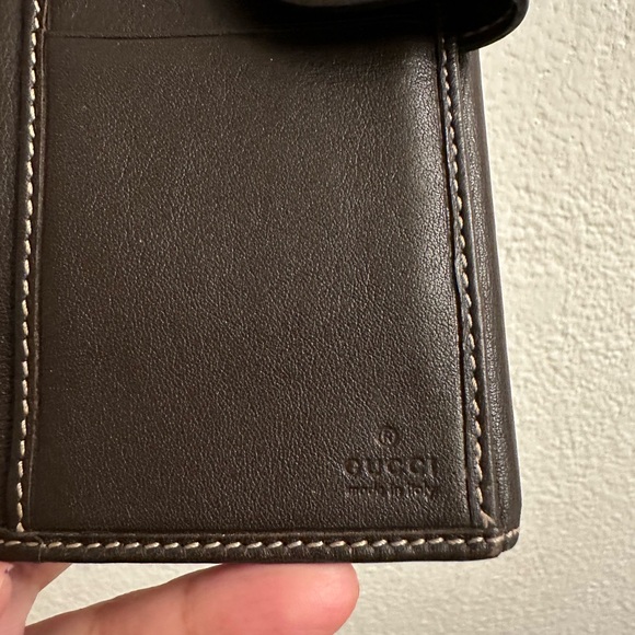 Gucci Tan and Brown Monogram Wallet with Heart Accent - Picture 7 of 8